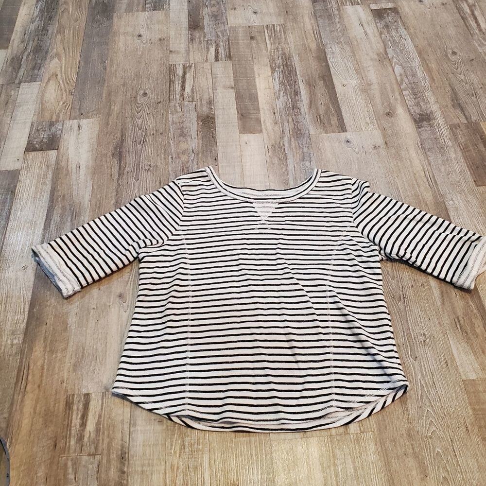 𝅺Unknown brand large 3/4 sleeve striped sweater